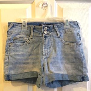 Women’s size 7 jean shorts